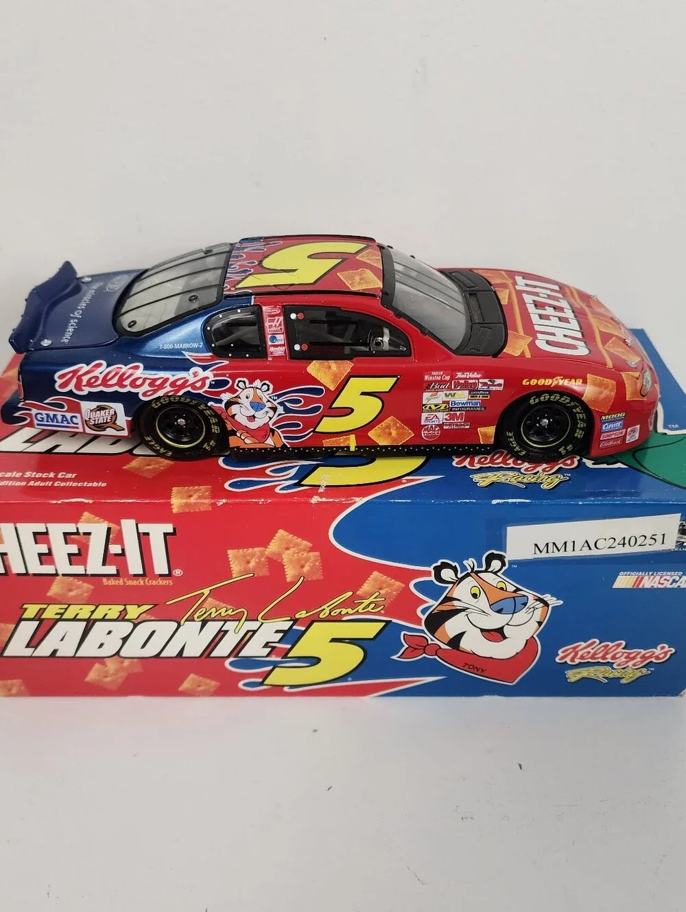 Cheez-It Terry Labonte #5 Die-Cast Racing Car 2002 Diecast Kellogs Action Racing